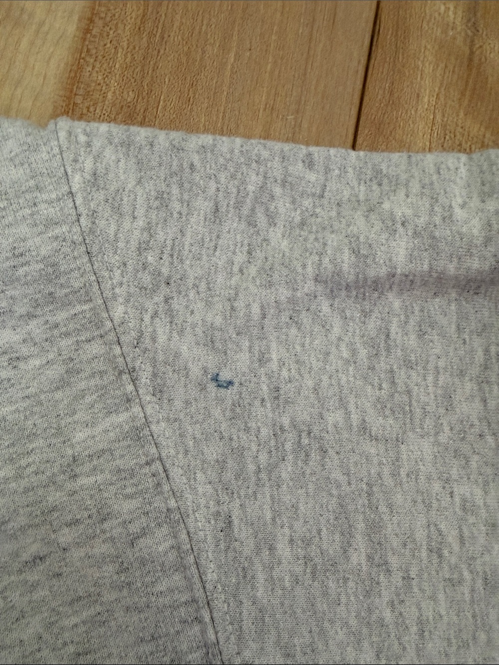 Authentic 1989 Taylor’s version hoodie. - Picture 2 of 4